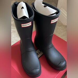 Hunter Women's Original Short Back Adjustable Rain Boot size 8 With Box
